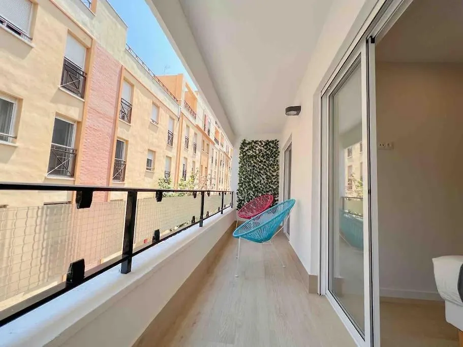 Spacious & Quiet Apartment By Hellomalaga - Azahar  Malaga