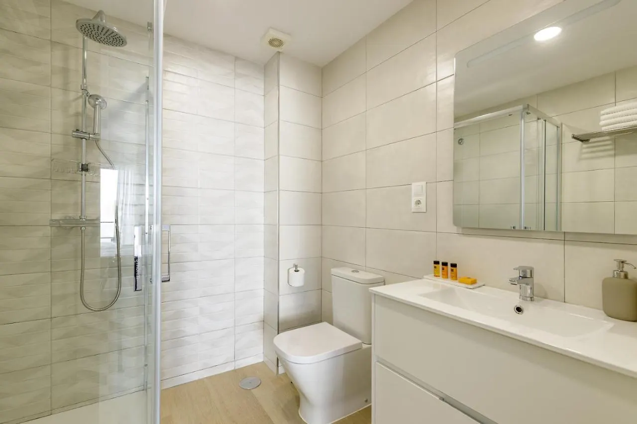 Spacious & Quiet Apartment By Hellomalaga - Azahar